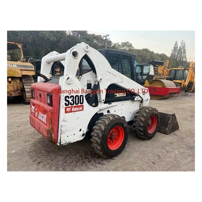 낮은 작업 시간 S300 Bobcat 스키드 스티어 로더