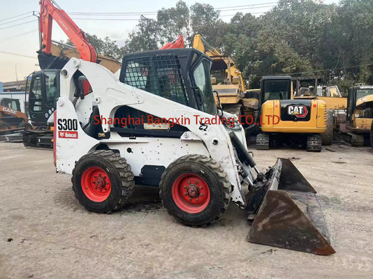 낮은 작업 시간 S300 Bobcat 스키드 스티어 로더