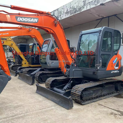 오리지널 수압 펌프 거의 양마 엔진 2021 년 Doosan DX60 크롤러 발굴기