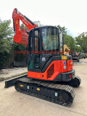 일본은 일본으로부터 EPA/CE 인증과 함께 사용 된 히타치 ZX50-3F 발굴기를 수입했습니다.