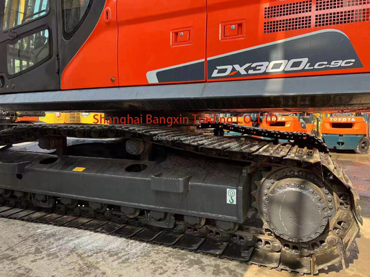 사용 된 Doosan DX300LC-9C 크롤러 발굴기
