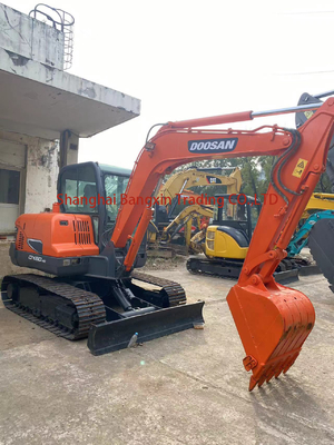 좋은 상태 모든 기능과 함께 좋은 작동 상태 Doosan DX60 발굴기