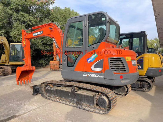 오리지널 수압 실린더 사용 고양이 발굴기 Doosan DX60 당신의 건설 필요를 위해