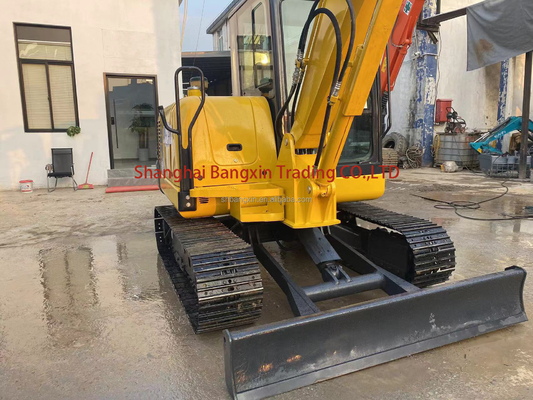 사용 된 코마쓰 PC56 발굴기 0.25 버킷 용량 및 5600 KG 기계 무게