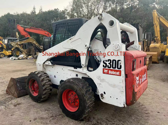 미니 스키드 스티어 로더 Bobcat S300 원형 수압 밸브 부드럽고 정확한 작업을 위해