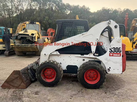 미니 스키드 스티어 로더 Bobcat S300 원형 수압 밸브 부드럽고 정확한 작업을 위해