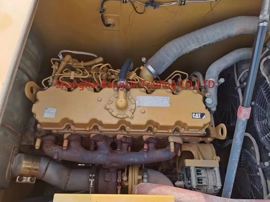 좋은 상태 사용 된 발굴기 Cat 323 23000 KG 기계 무게 일본