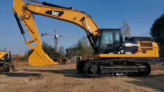 카테고리 336D 부착기 33.6TON 사용 된 엔지니어링 건설용 작동 무게